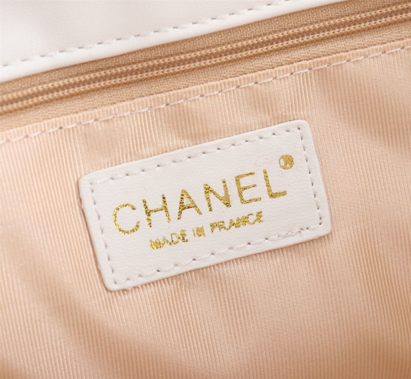 Ch**el shopping bags